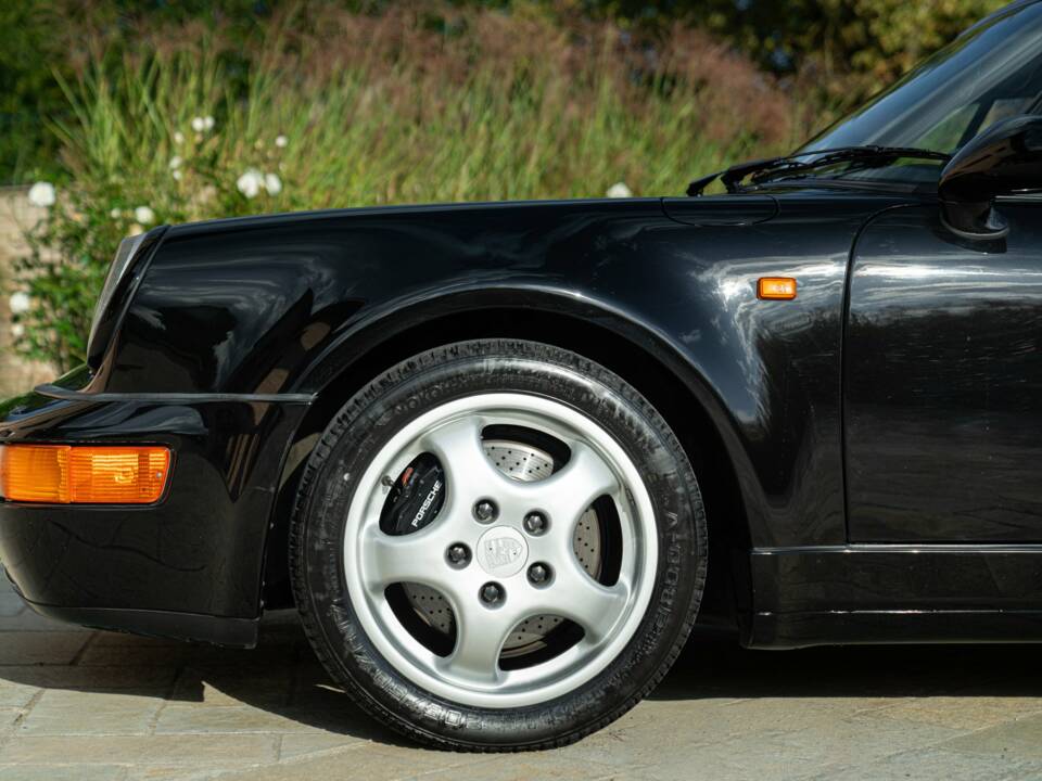 Image 26/50 of Porsche 911 Turbo 3.3 (1991)