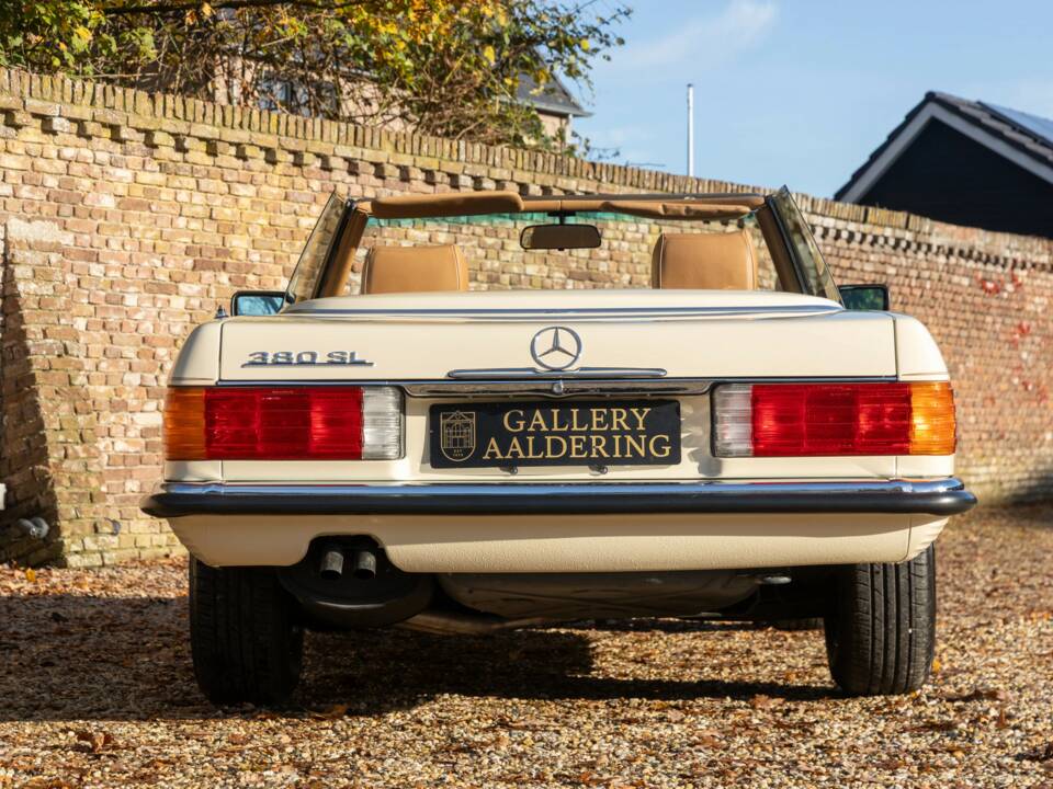 Bild 6/50 von Mercedes-Benz 380 SL (1982)