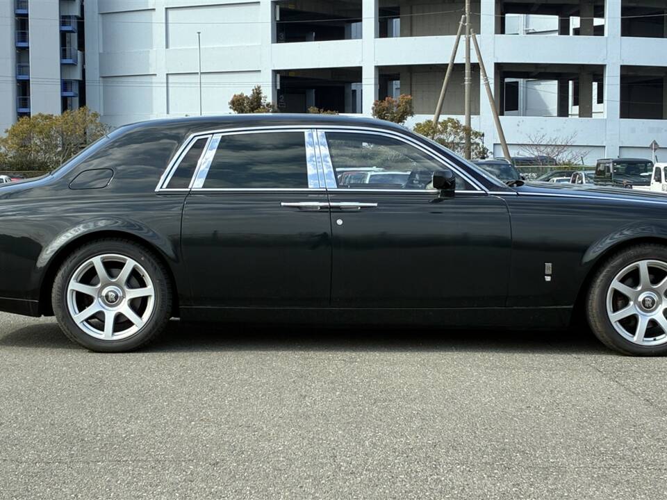 Image 7/44 of Rolls-Royce Phantom VII (2004)