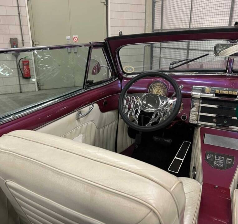 Bild 72/89 von Buick 50 Super Convertible (1947)