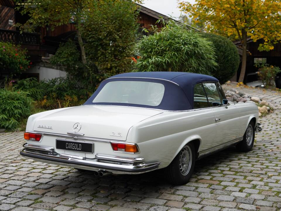 Image 5/15 of Mercedes-Benz 280 SE 3,5 (1971)
