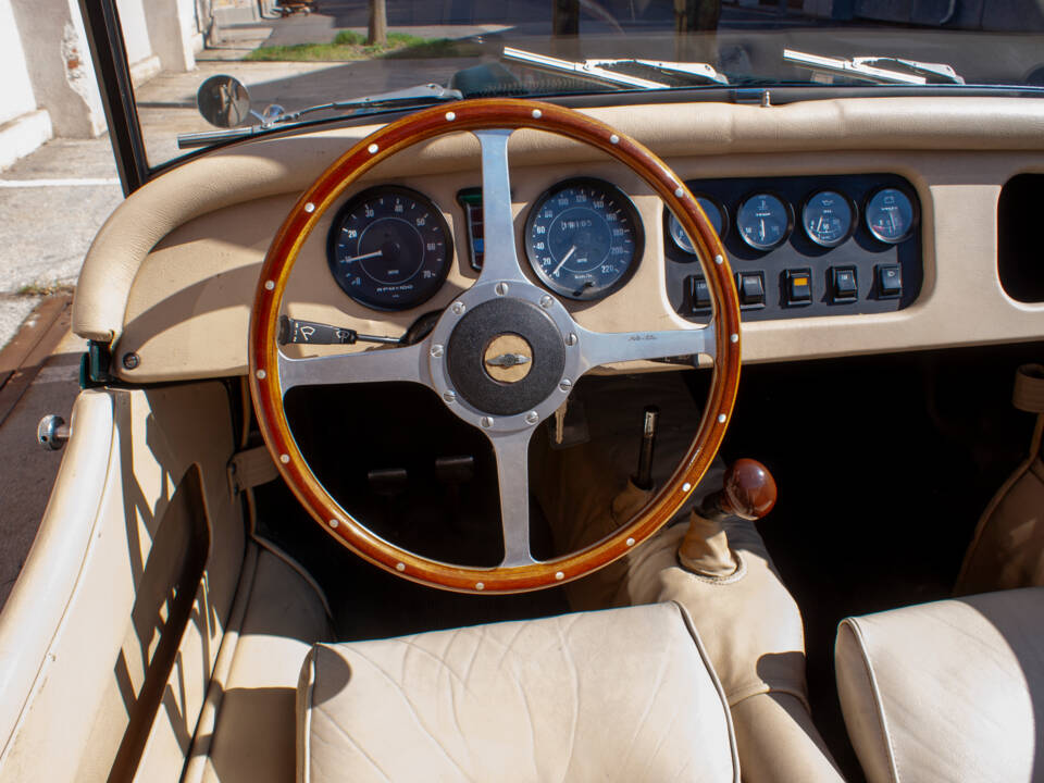 Image 14/17 of Morgan 4&#x2F;4 1600 (1984)
