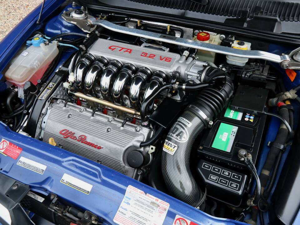 Imagen 37/50 de Alfa Romeo 156 3.2 V6 GTA (2003)