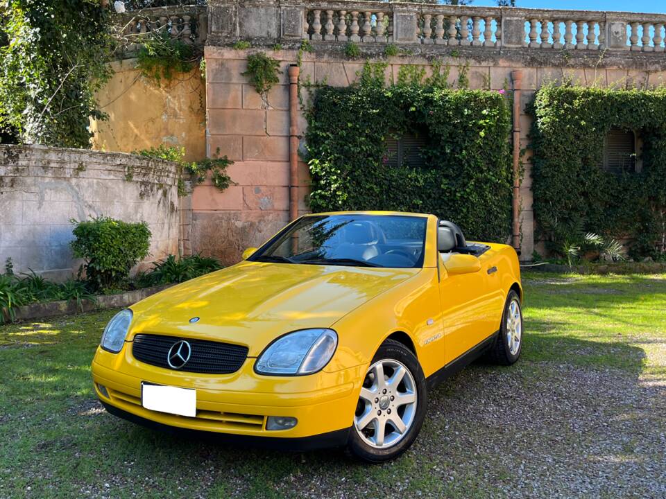 Afbeelding 3/16 van Mercedes-Benz SLK 200 Kompressor (1997)