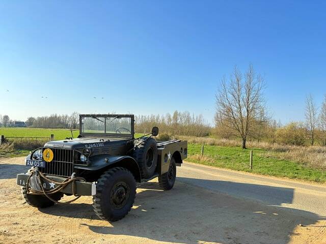 Image 2/16 of Dodge WC 51 (1942)