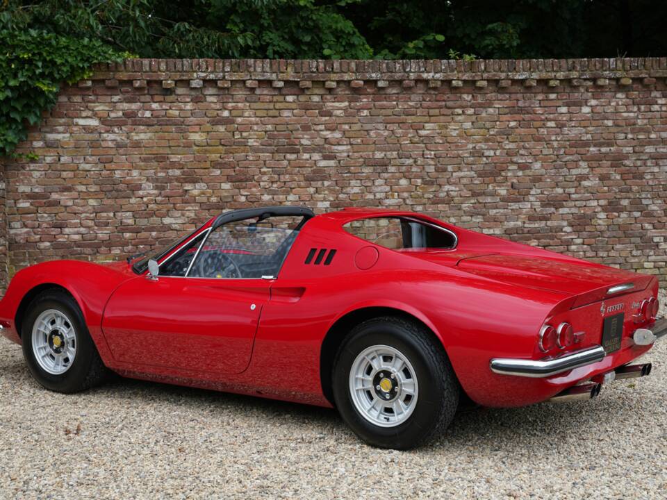 Immagine 17/50 di Ferrari Dino 246 GTS (1973)