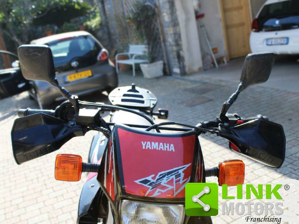 Image 4/10 of Yamaha DUMMY (1999)