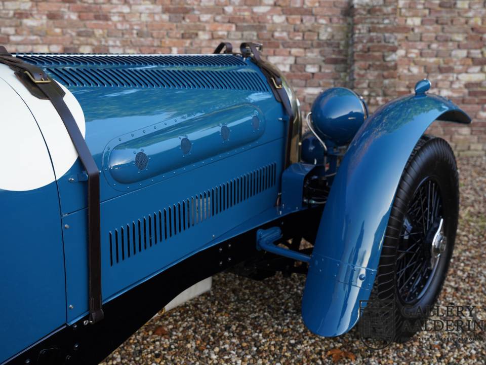 Image 19/50 of Bentley 3&#x2F;8 Race (1951)