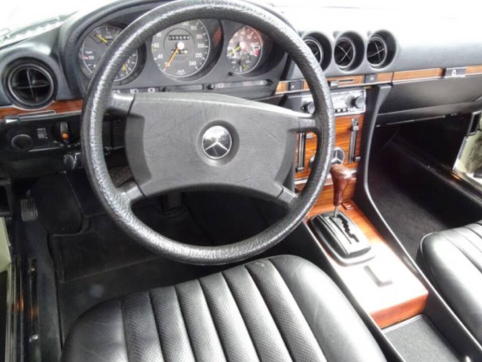 Image 5/7 de Mercedes-Benz 280 SL (1979)