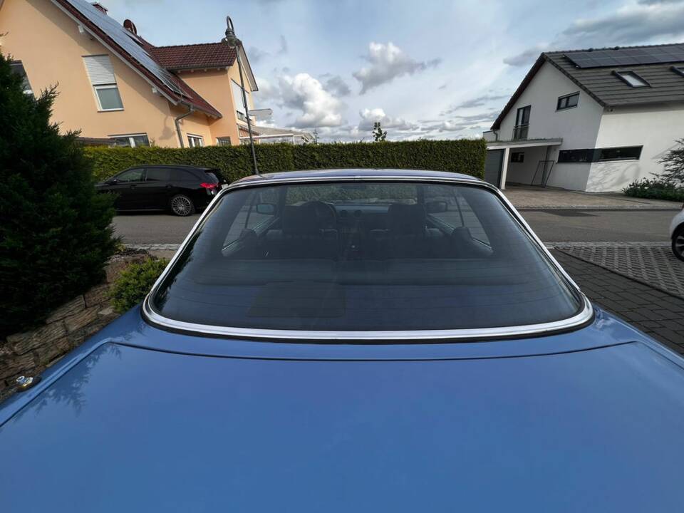 Afbeelding 7/8 van Mercedes-Benz 230 CE (1982)