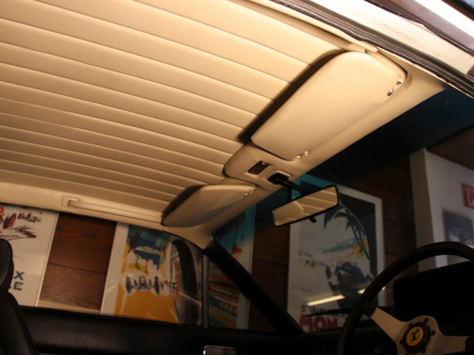 Immagine 27/34 di Ferrari 400 GT/4 2+2 (1977)