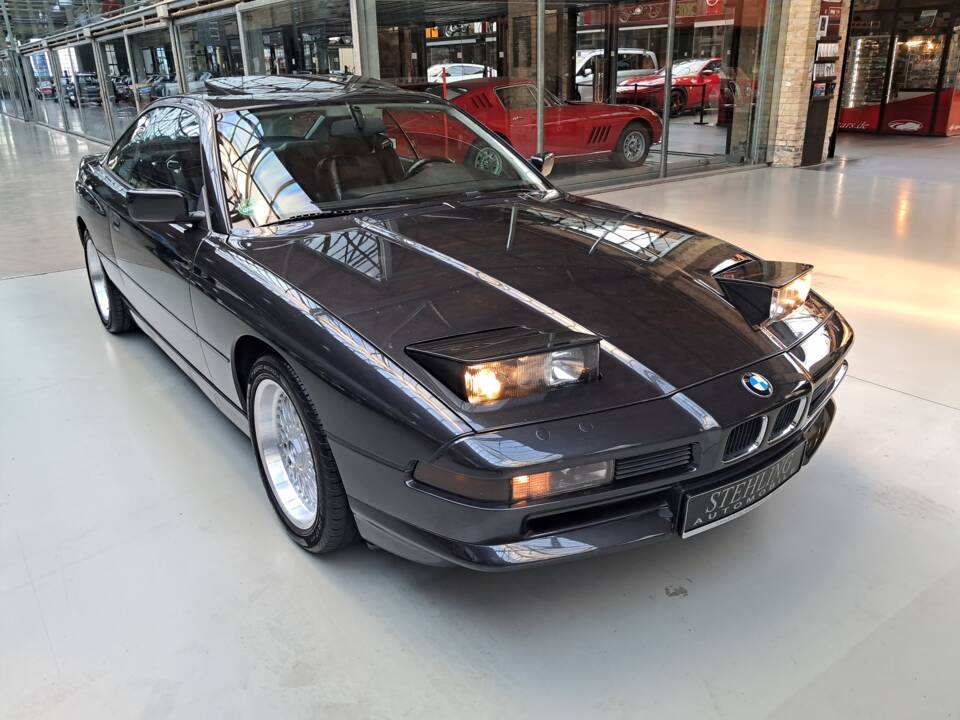 Imagen 20/24 de BMW 850i (1992)