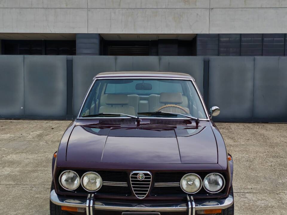 Image 2/48 of Alfa Romeo Alfetta 1.8 (1972)