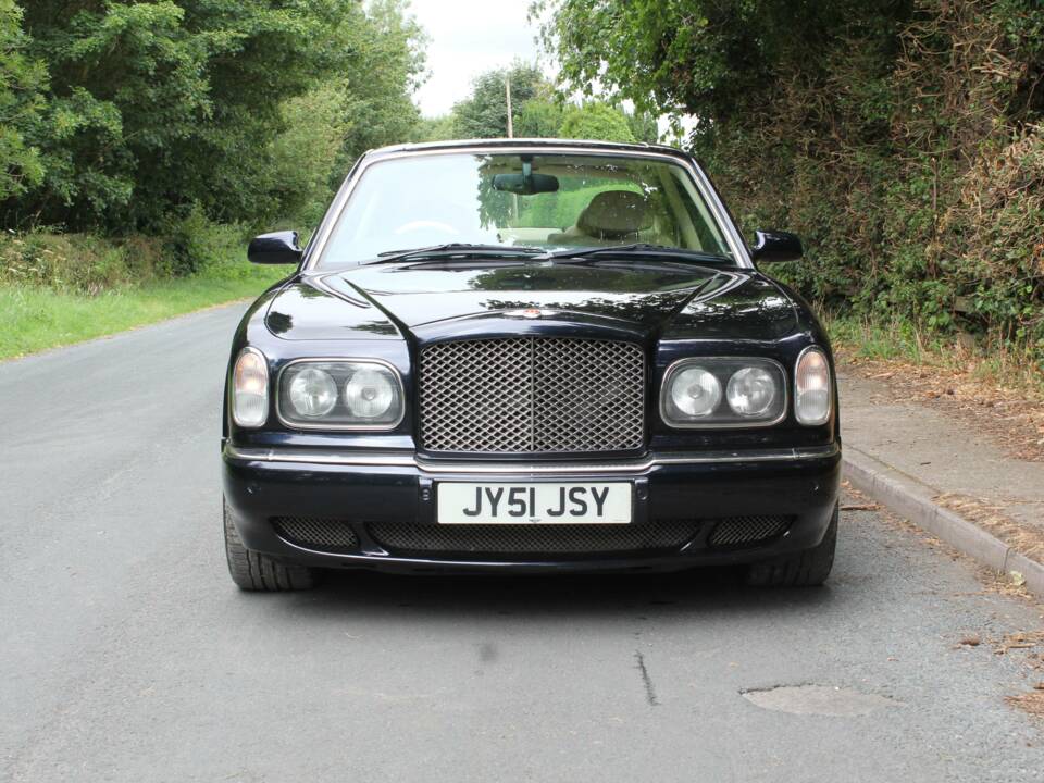 Immagine 2/17 di Bentley Arnage Red Label (2001)