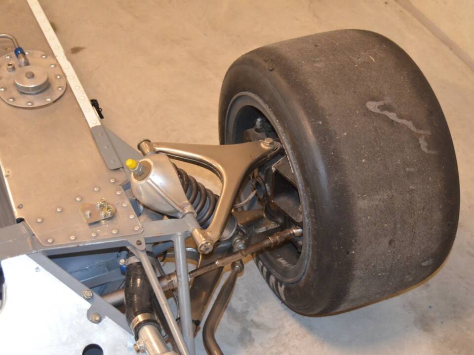 Image 9/15 of Lotus 70 (1970)