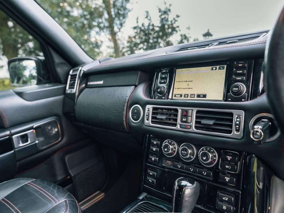 Image 40/47 de Land Rover Range Rover Vogue TDV8 (2009)