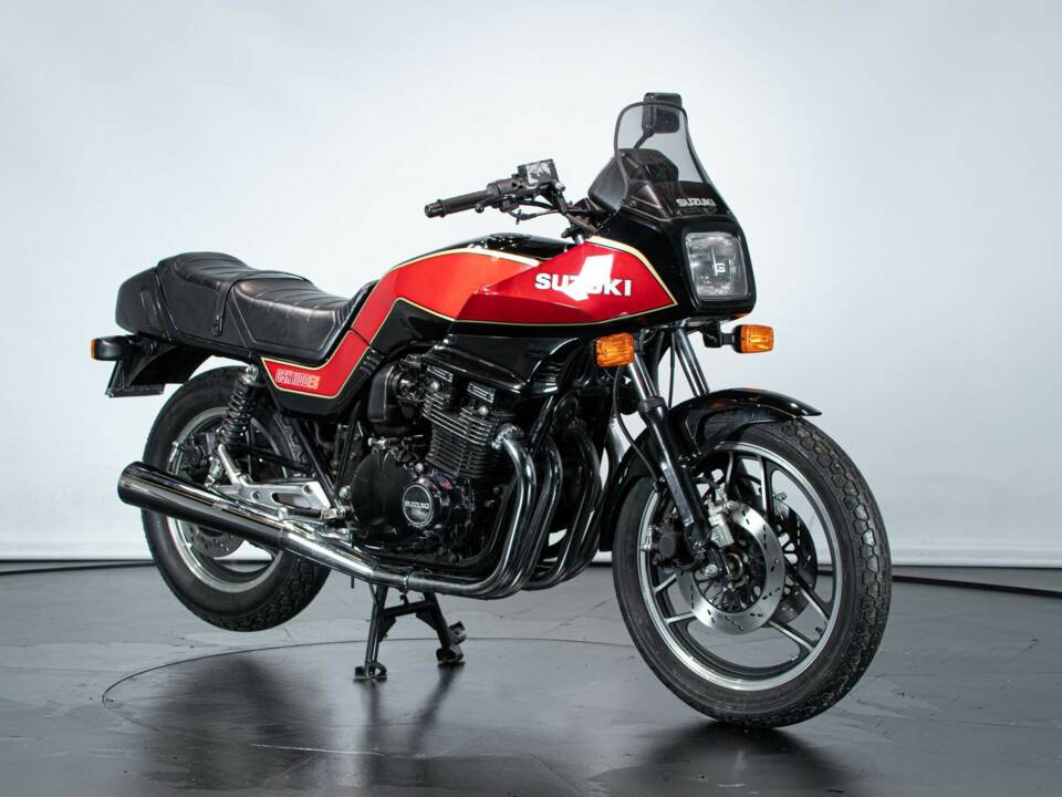 Image 4/50 de Suzuki GSX 1100 ES (1988)