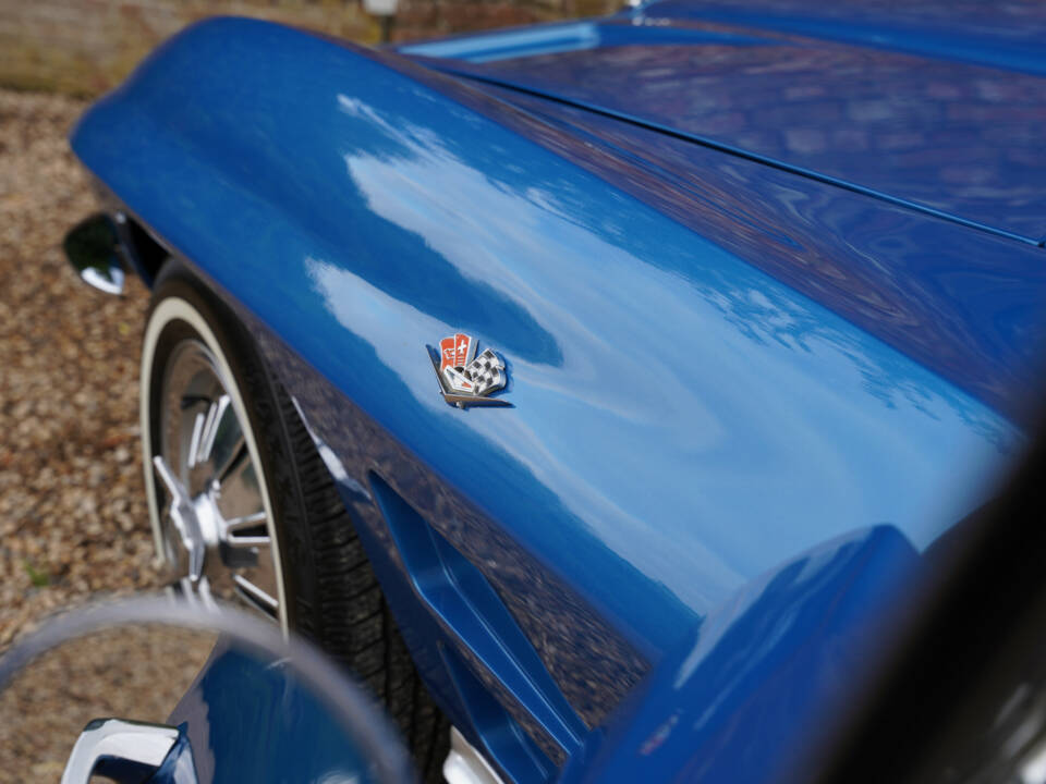 Imagen 28/50 de Chevrolet Corvette Sting Ray Convertible (1964)