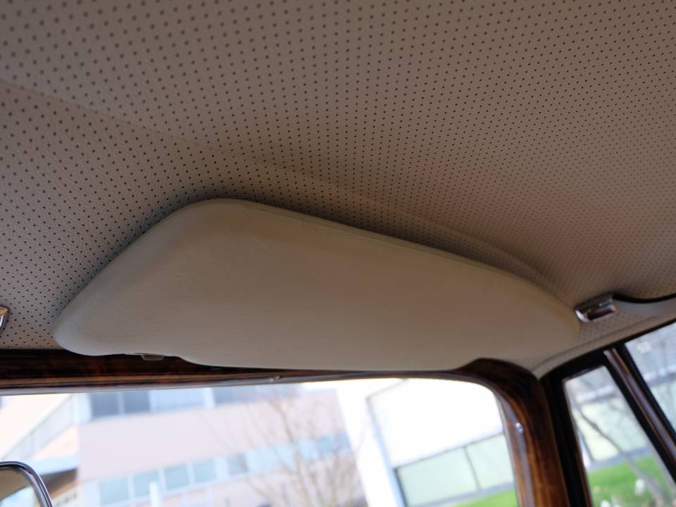 Bild 31/50 von Mercedes-Benz 300 SE (1967)