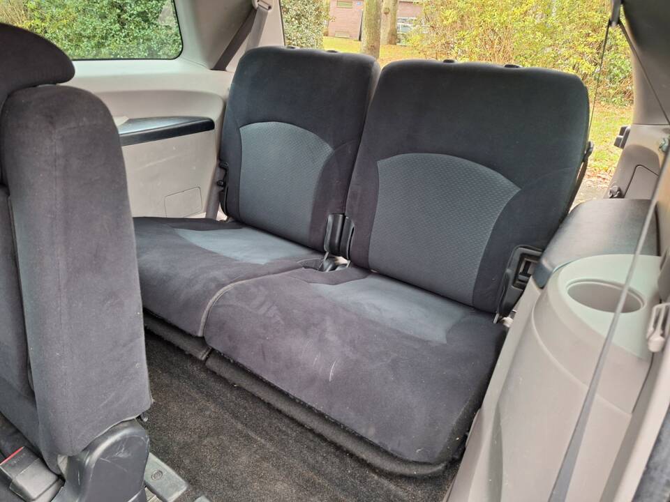 Imagen 14/16 de Mitsubishi Grandis 2.0 DI-D (2010)