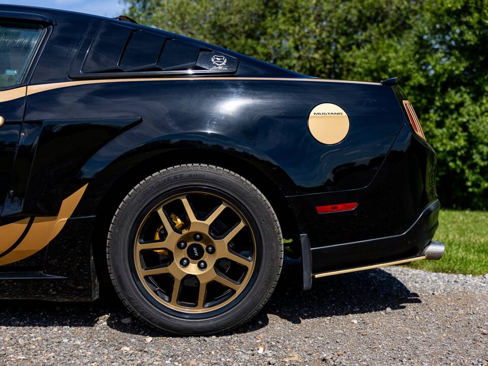 Image 14/50 of Ford Mustang V6 (2009)