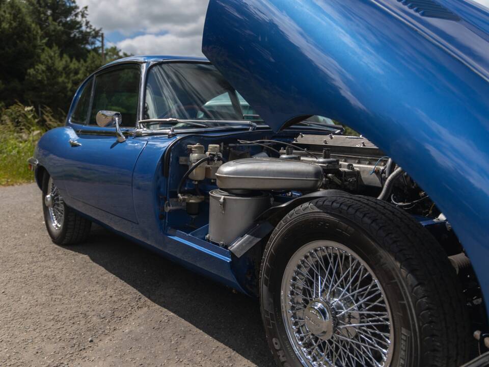 Image 44/50 of Jaguar E-Type (2+2) (1968)