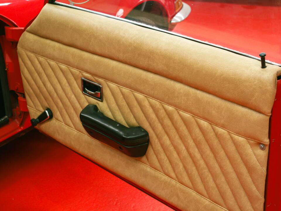 Bild 26/31 von Opel GT 1900 (1973)