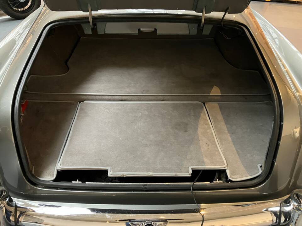 Image 17/18 of Bentley S 2 Continental (1961)