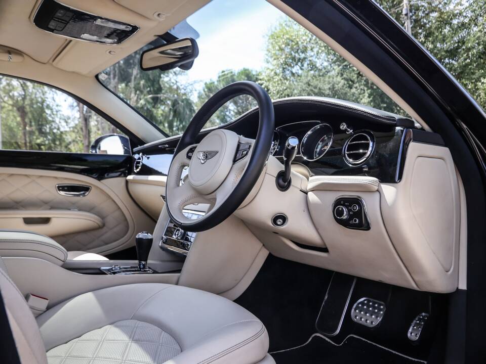 Immagine 4/44 di Bentley Mulsanne (2012)
