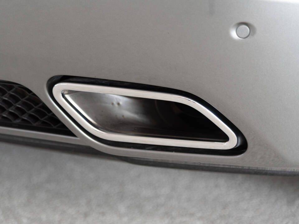 Image 28/56 de Mercedes-Benz SLS AMG (2011)