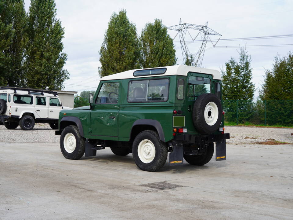 Afbeelding 4/12 van Land Rover Defender 90 Td5 (1999)