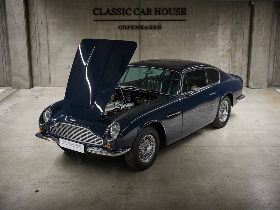 Afbeelding 19/60 van Aston Martin DB 6 (1968)