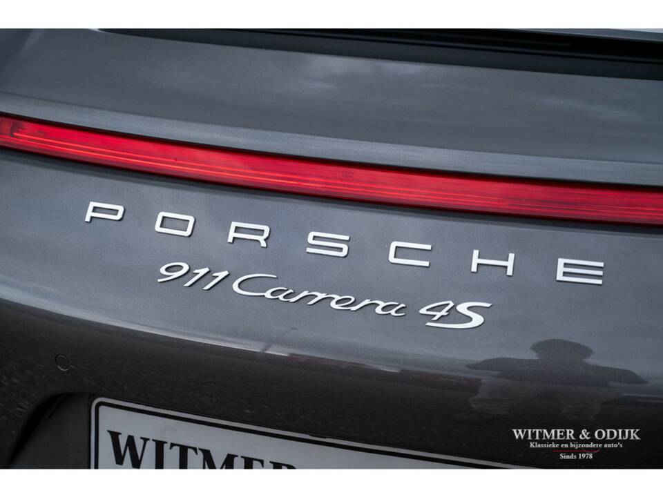 Image 20/47 of Porsche 911 Carrera 4S (2014)
