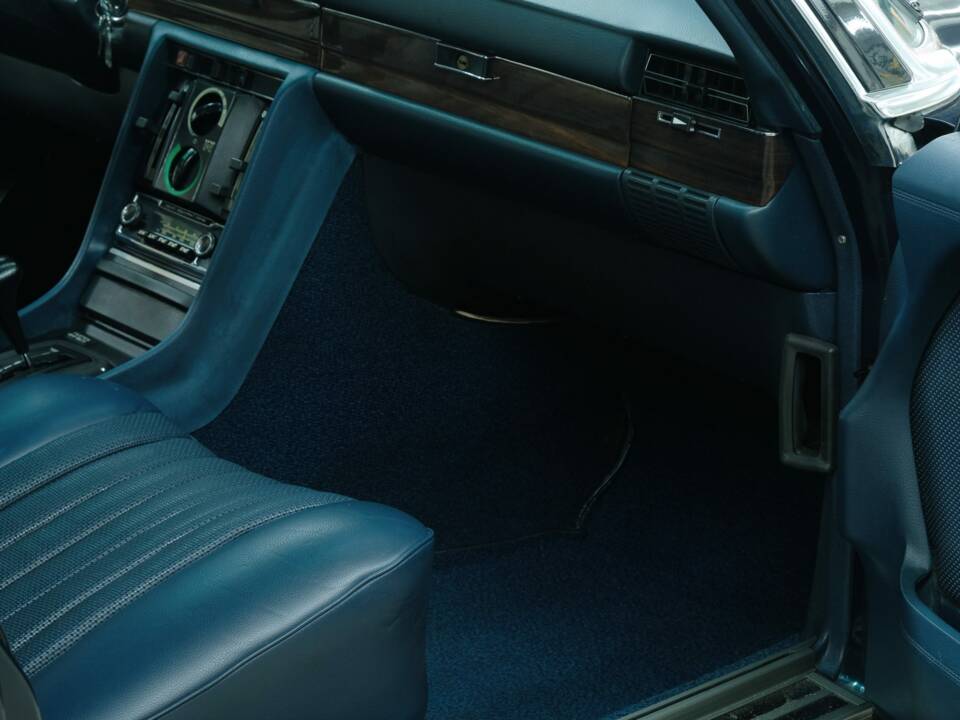 Image 43/50 de Mercedes-Benz 450 SE (1973)