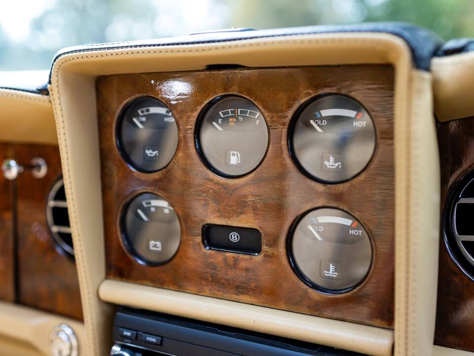 Bild 50/50 von Bentley Azure (1997)