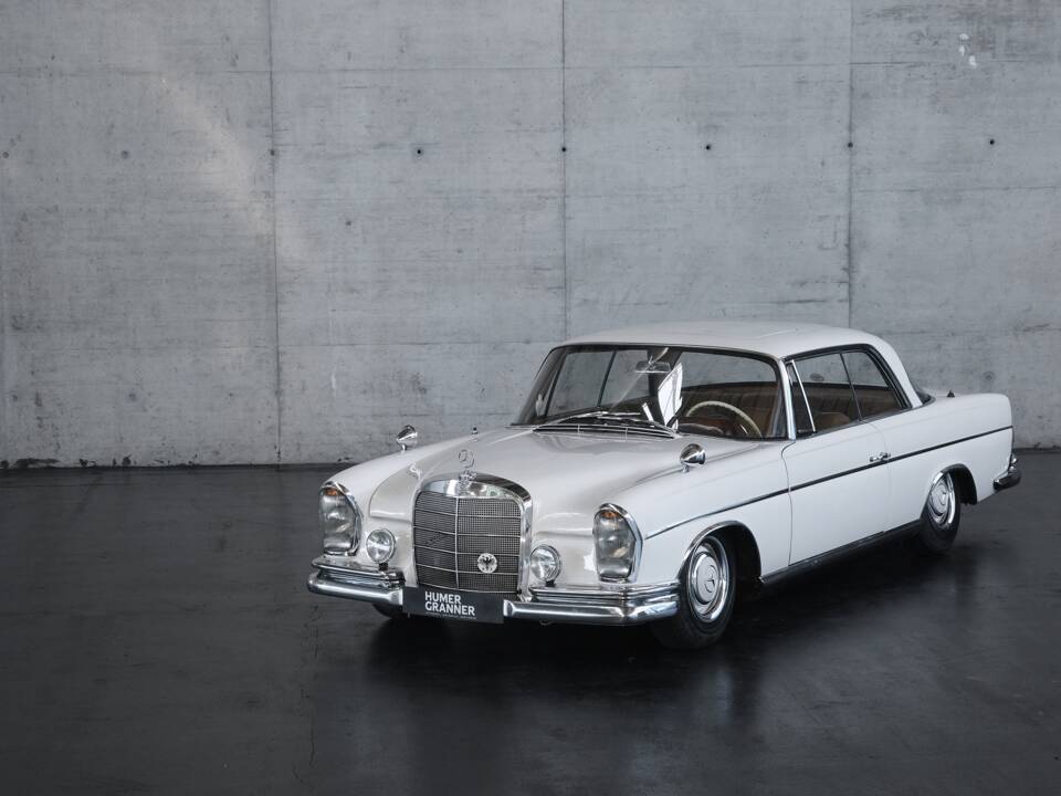 Afbeelding 7/50 van Mercedes-Benz 300 SE (1963)