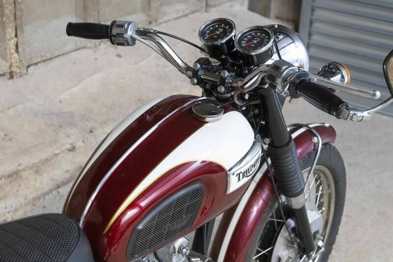 Image 11/38 of Triumph T 100 R Daytona (1971)