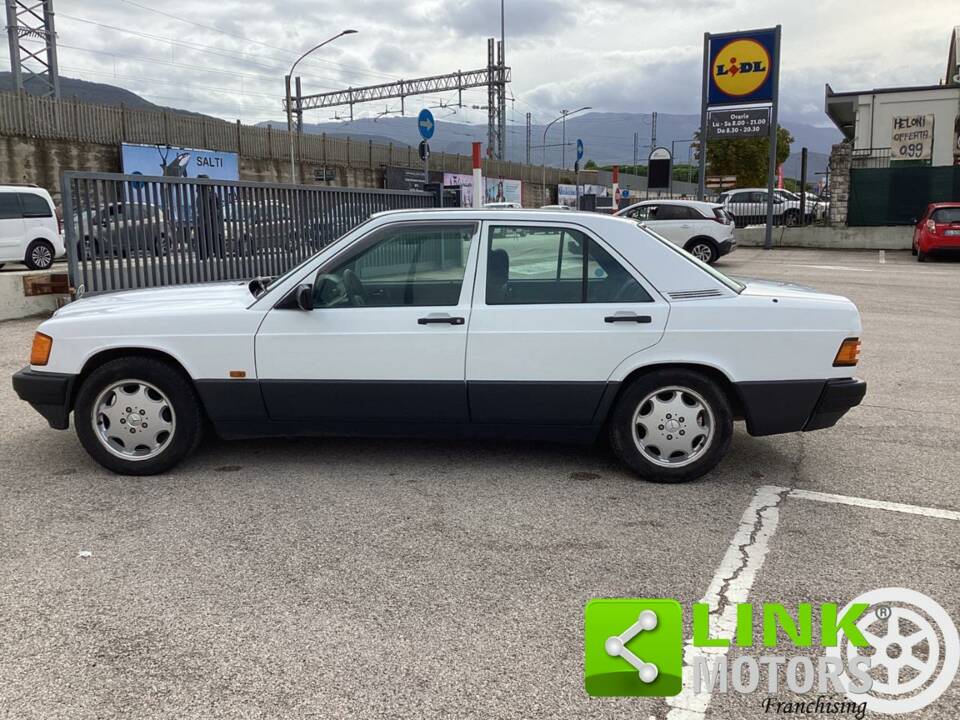 Image 8/10 of Mercedes-Benz 190 E 1.8 (1992)