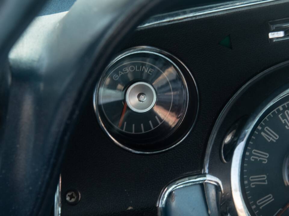 Image 42/50 of Ford Mustang 200 (1967)