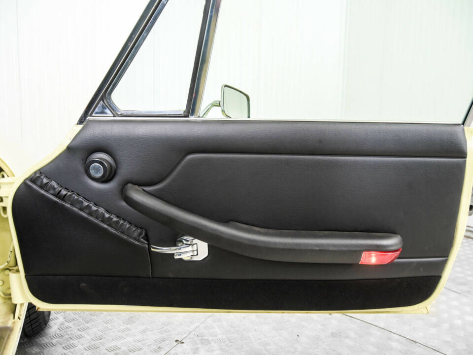 Bild 33/50 von Triumph Stag (1972)