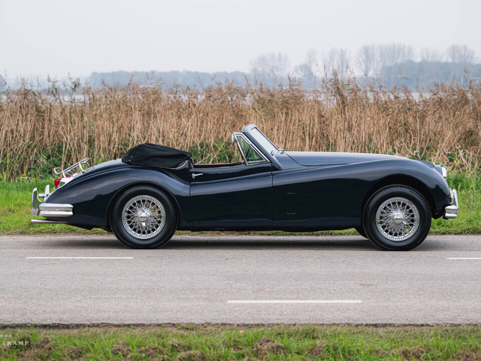 Afbeelding 4/19 van Jaguar XK 140 DHC (1956)