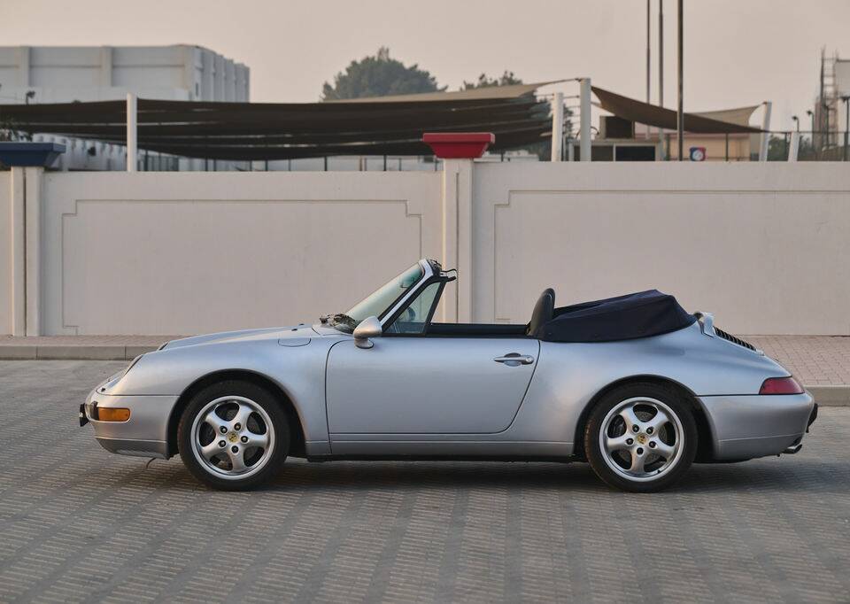 Image 6/8 de Porsche 911 Carrera (1995)