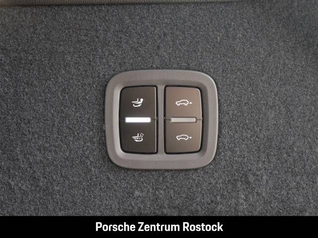 Obraz 27/33 pojazdu Porsche Cayenne E-Hybrid (1900)