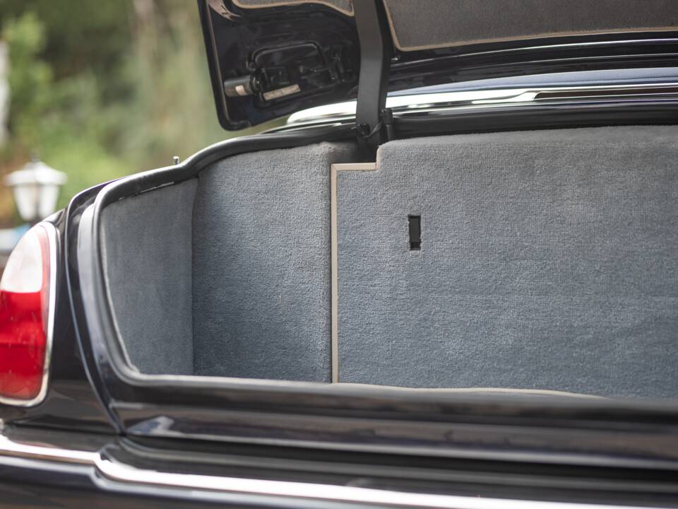Imagen 32/50 de Rolls-Royce Corniche V (2000)