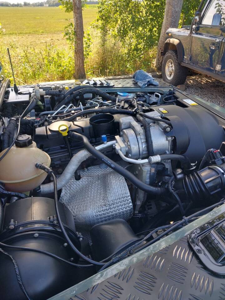 Obraz 48/56 pojazdu Land Rover Defender 110 (2007)