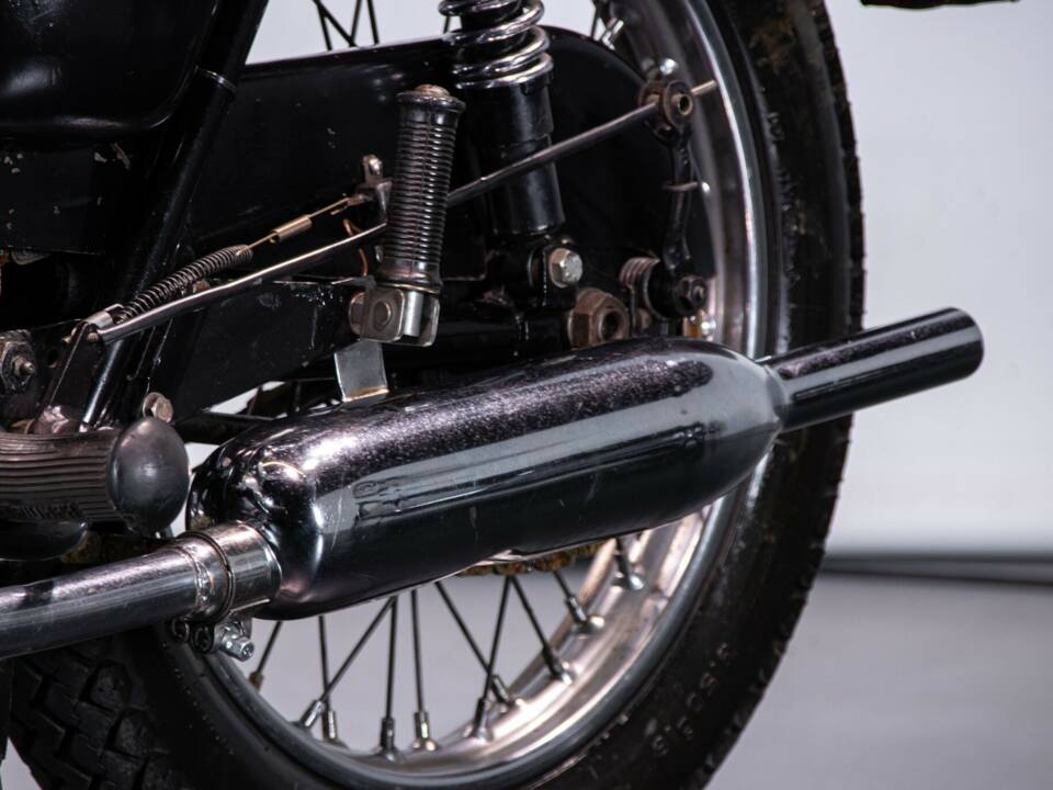 Image 29/50 of Triumph T 100 Daytona (1969)