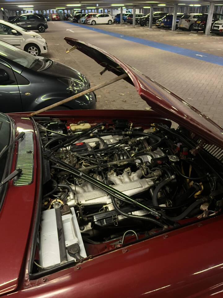 Image 20/20 of Jaguar XJ 12 (1986)