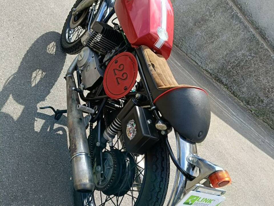Immagine 29/45 di Moto Guzzi 254 (1976)
