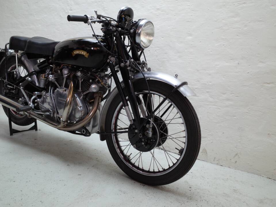 Image 3/30 of Vincent Rapide C (1951)