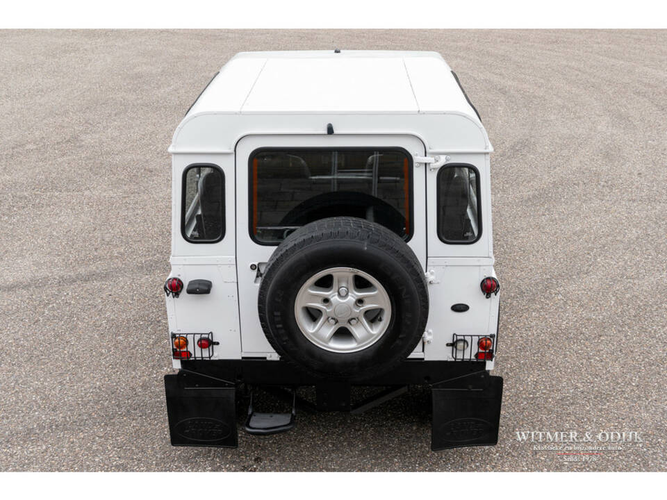 Image 9/21 of Land Rover Defender 90 (1996)